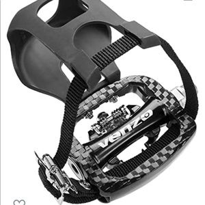 Venzo Indoor Bike SPD Pedals wToe Clips & Cleats
